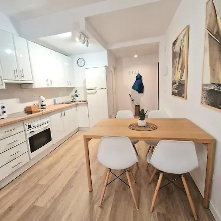 2 Bedroom In The Center Of