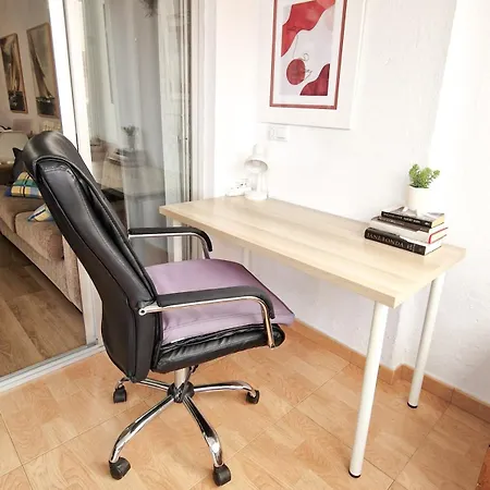 Apartment 2 Bedroom In The Center Of *