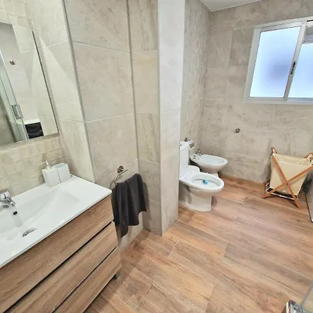 Apartment 2 Bedroom In The Center Of *