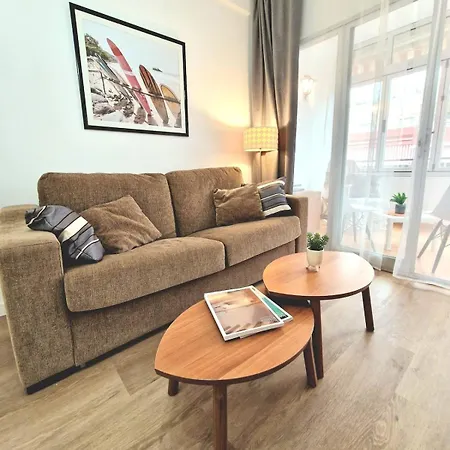 2 Bedroom In The Center Of Apartment *